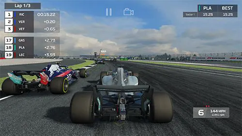 F1 Mobile Racing Gameplay